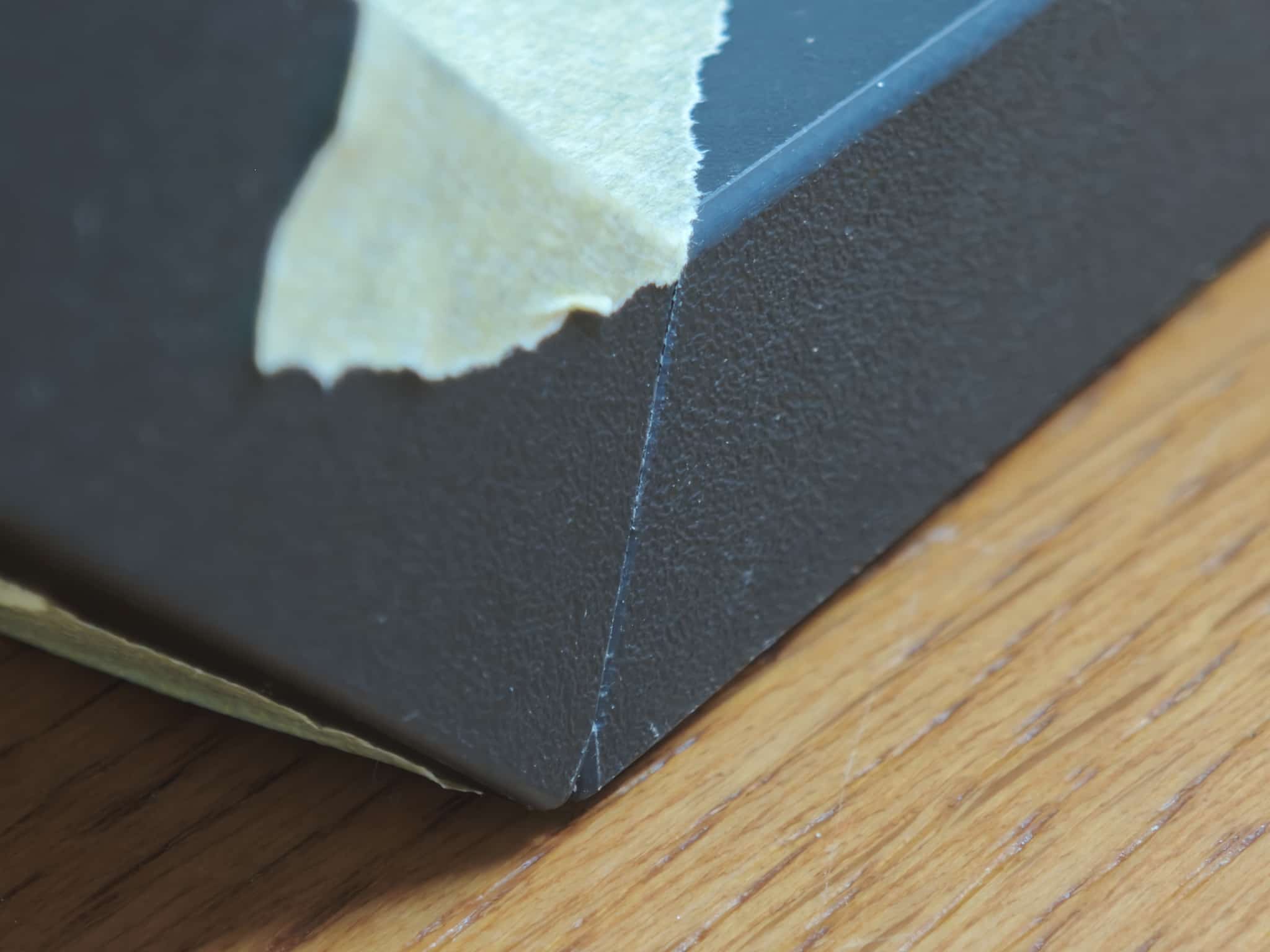 Milled edges on the Vulcano base cabinet door panels