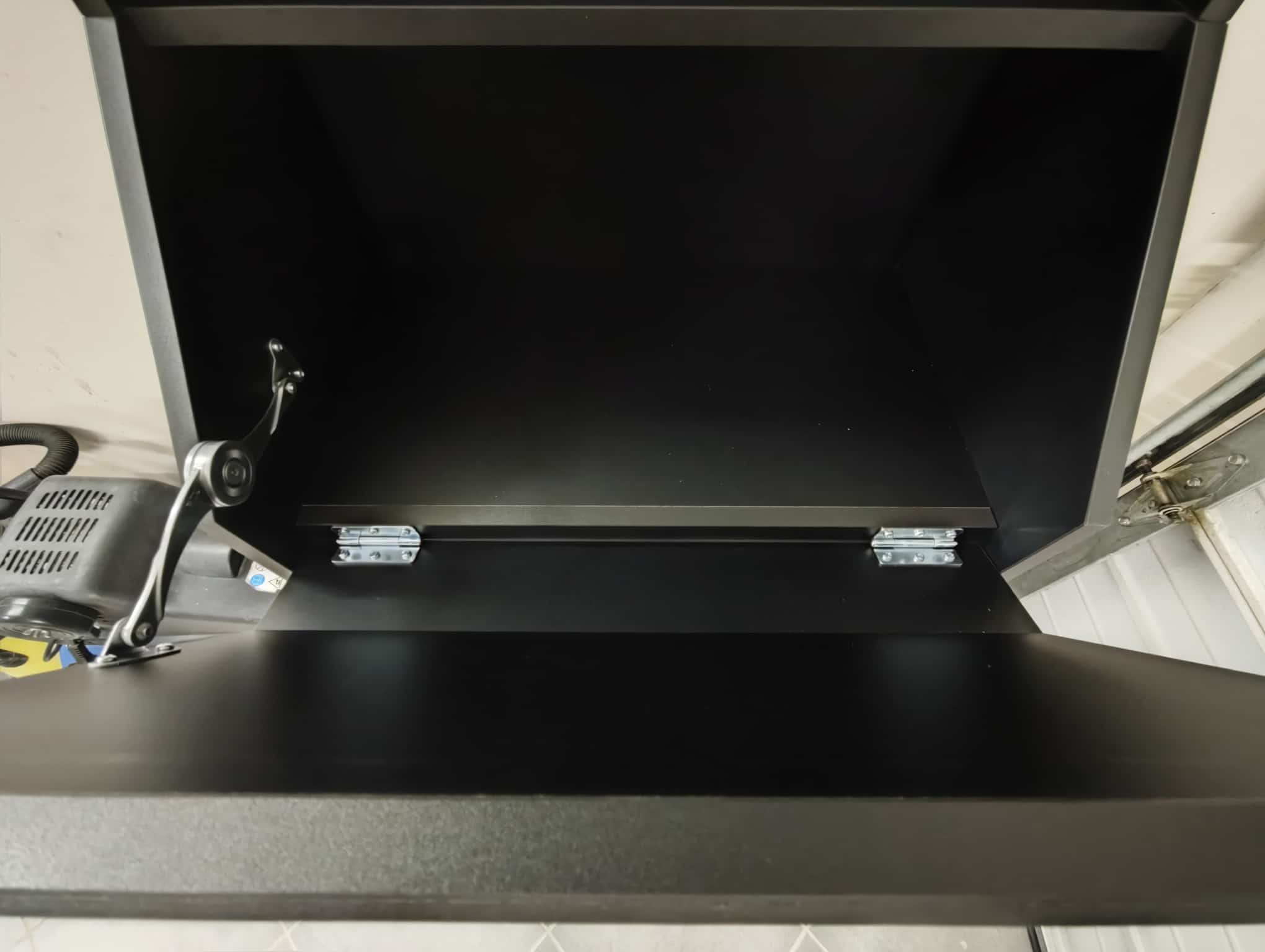 Vulcano base cabinet doors mounted
