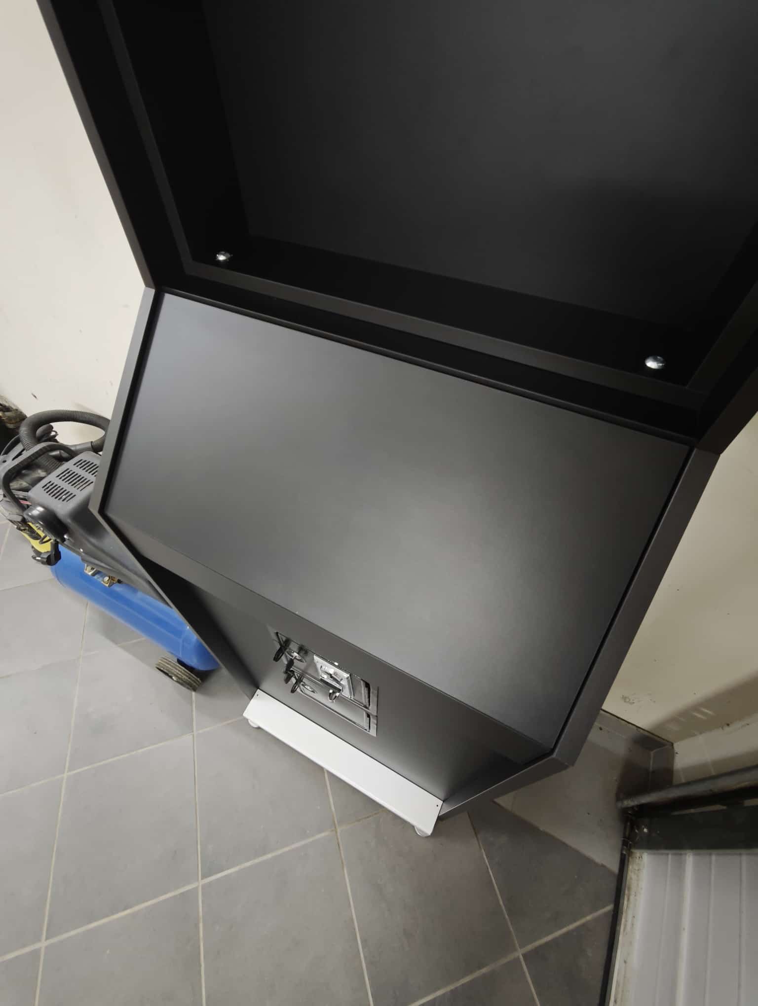 Vulcano base cabinet doors mounted