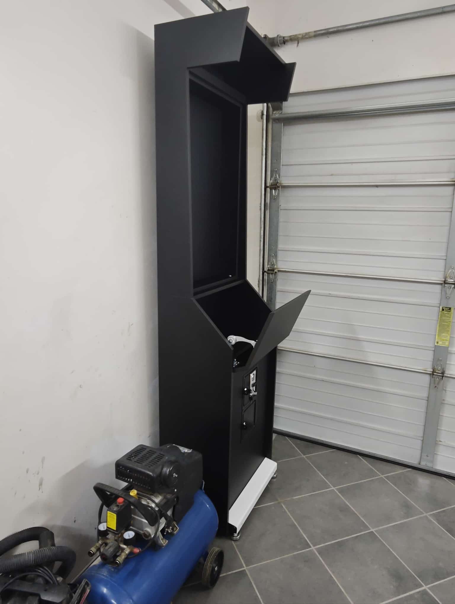 Vulcano base cabinet doors mounted