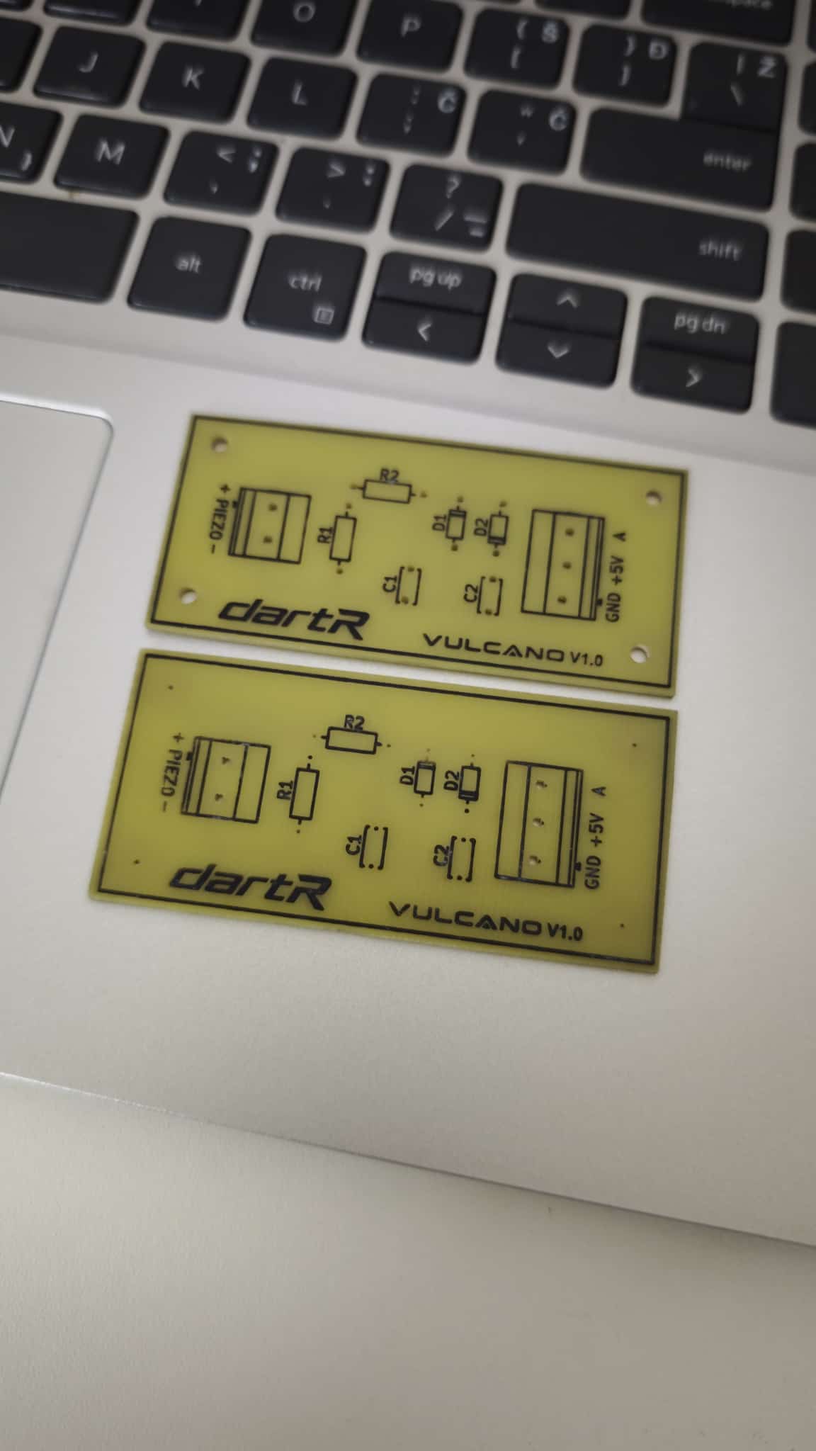 Piezo PCB silkscreen